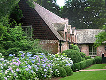 Highland Design Gardens Borders image 2